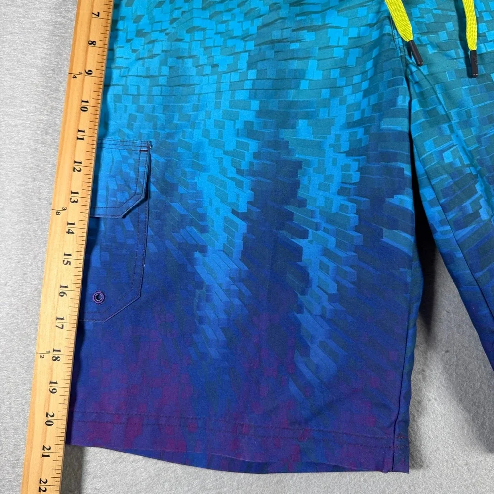 Nike 6.0 Boys Size 20 Board Shorts Blue Purple Geometric Ombre Swim Trunk 975485